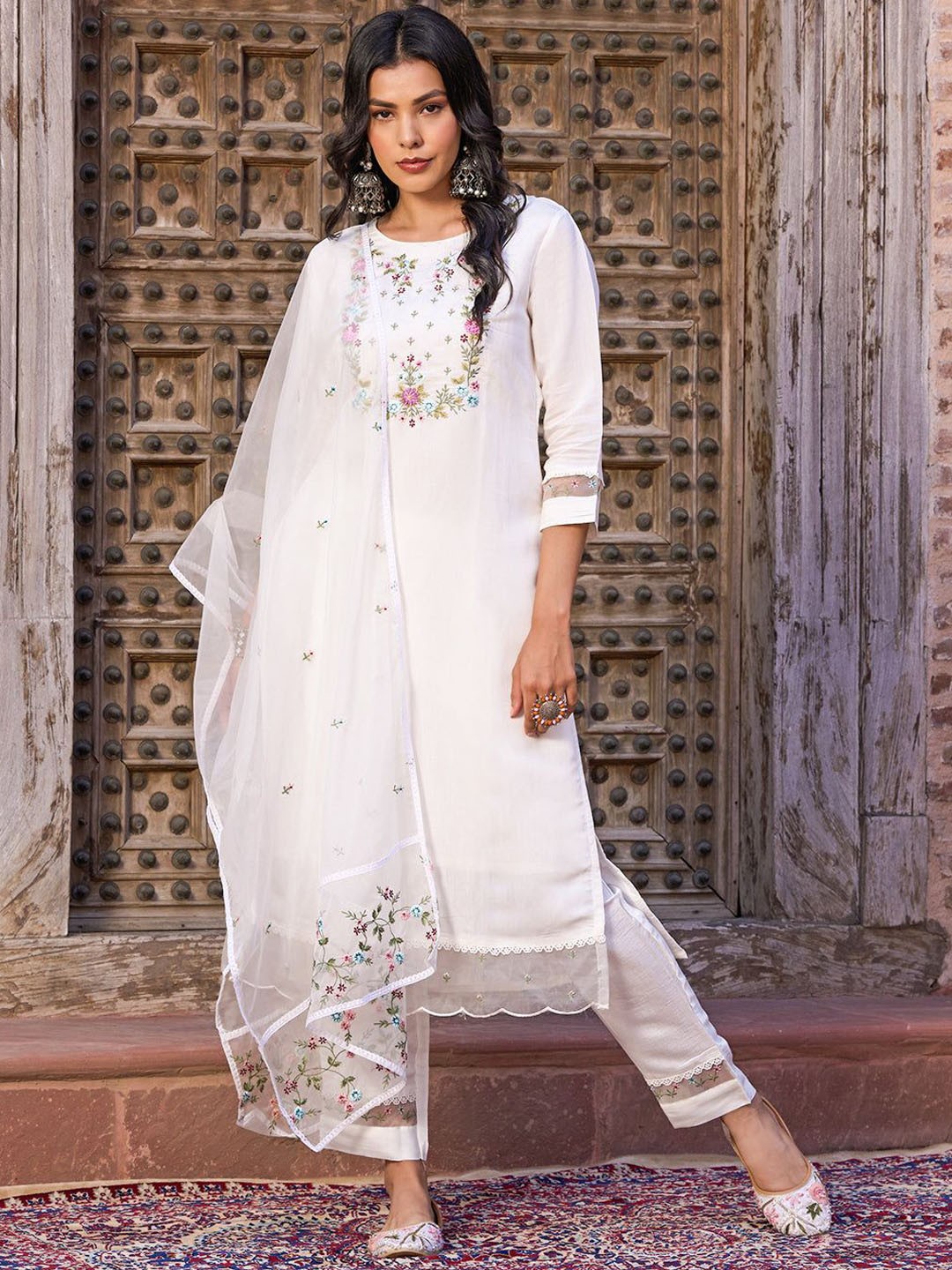 

Kurti Culture Floral Embroidered Thread Work Kurta With Trousers & Dupatta, White