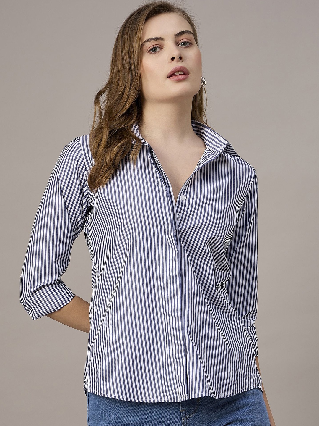 

The Roadster Lifestyle Co. Women Slim Fit Spread Collar Vertical Striped Casual Shirt, Blue