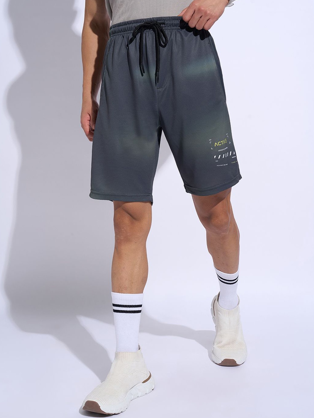 

Ajile by Pantaloons Men Graphic Printed Outdoor Sports Shorts, Black