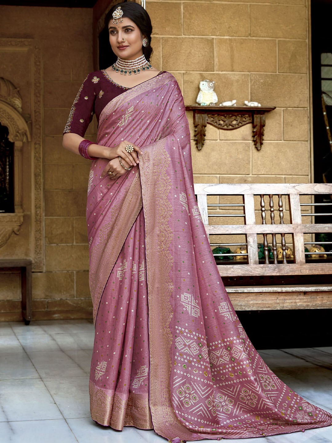 

A.V.M. SILK MILLS Bandhani Woven Design Zari Pure Georgette Saree, Pink