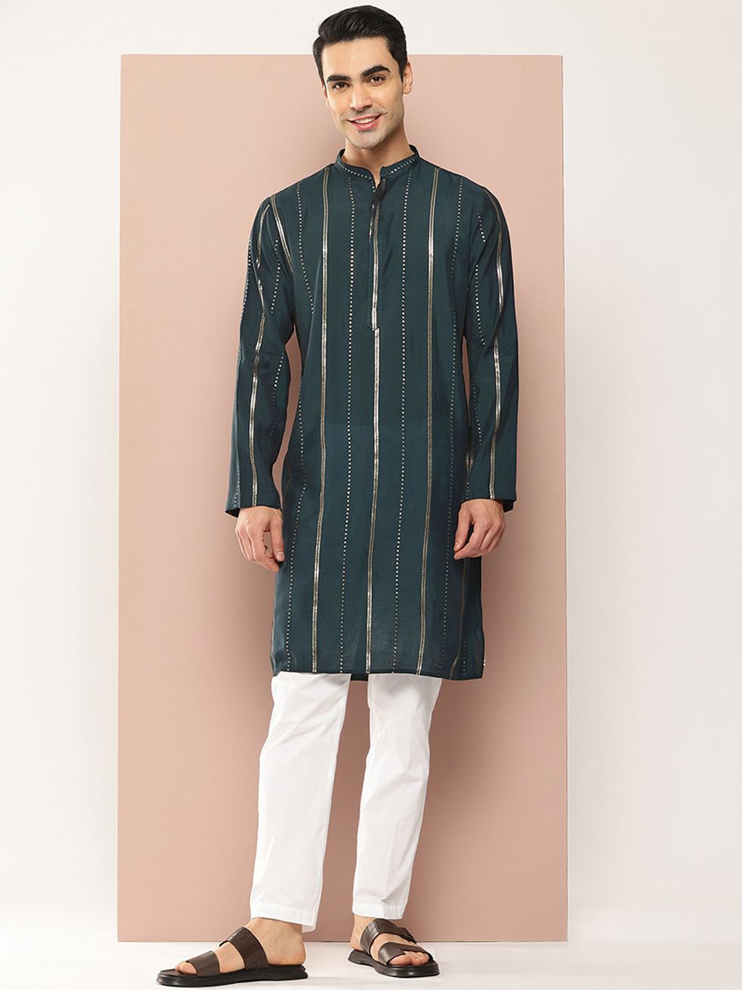 

See Designs Embroidered Mandarin Collar Sequinned Chanderi Silk Straight Kurta, Teal