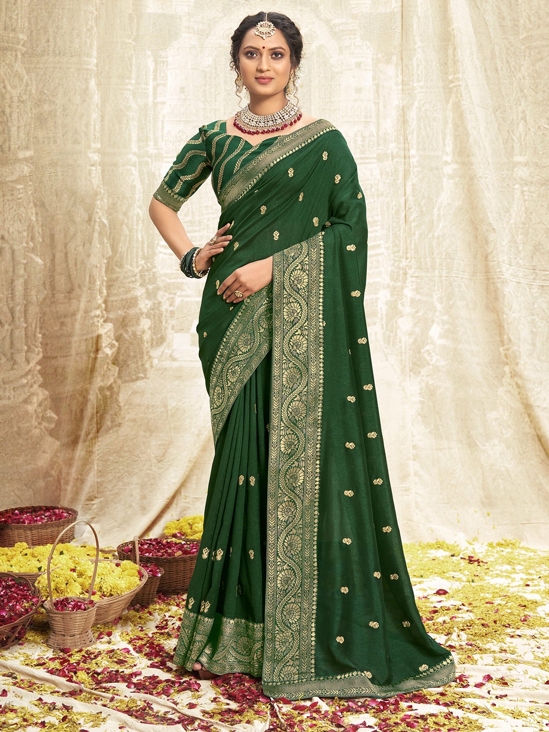 

A.V.M. SILK MILLS Floral Pure Georgette Saree, Green