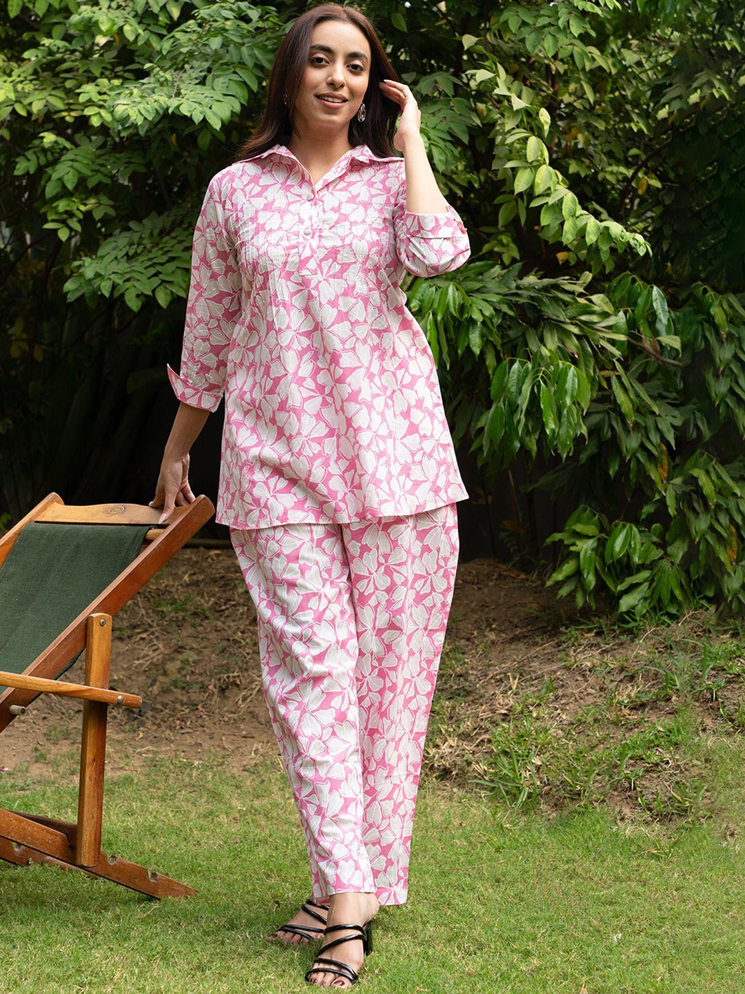 

GULABOSITABO Floral Printed Pure Cotton Tunic With Trouser Co-Ords, White