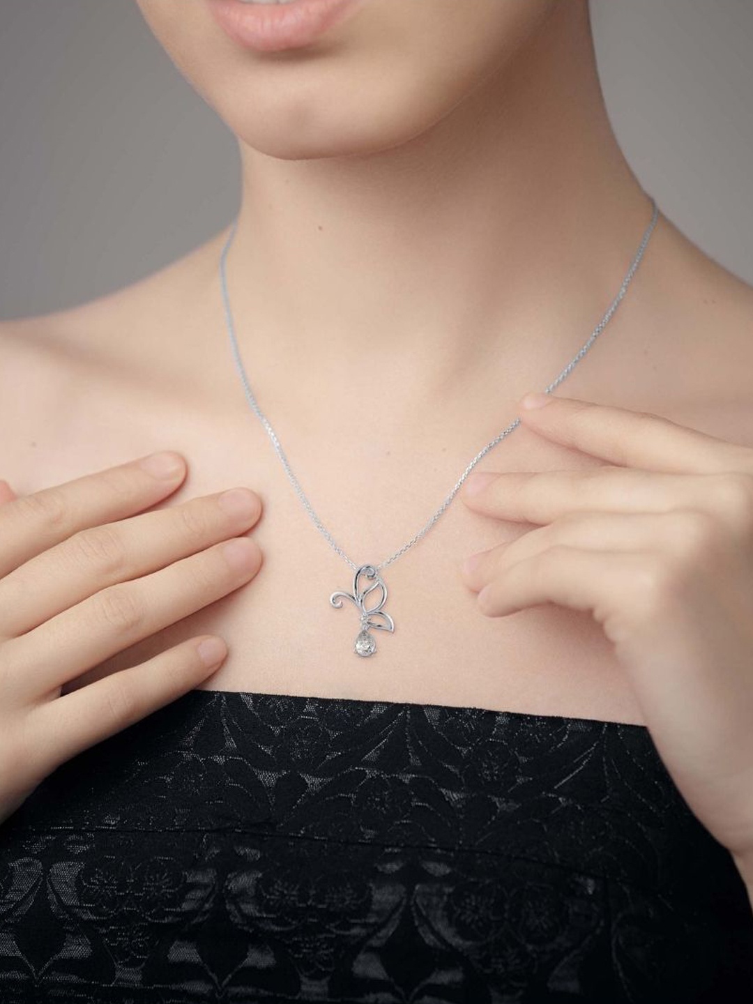 

Emori Women Pendant Diamond, White