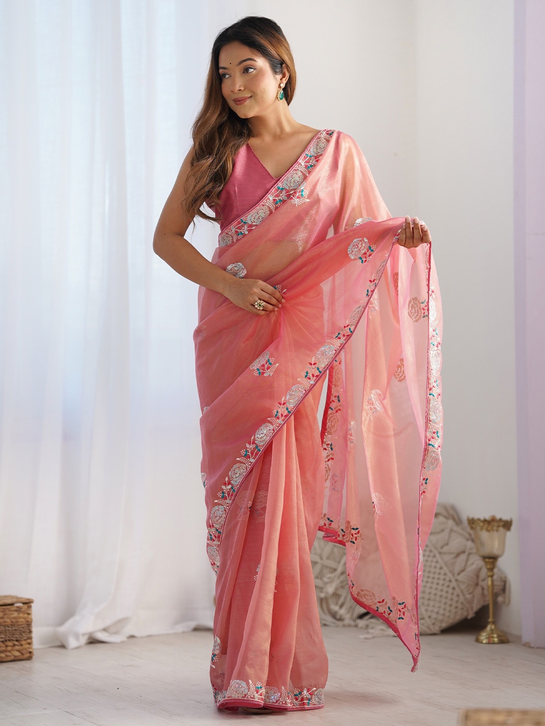 

Moda Rapido Floral Embroidered Sequinned Pure Georgette Saree, Pink