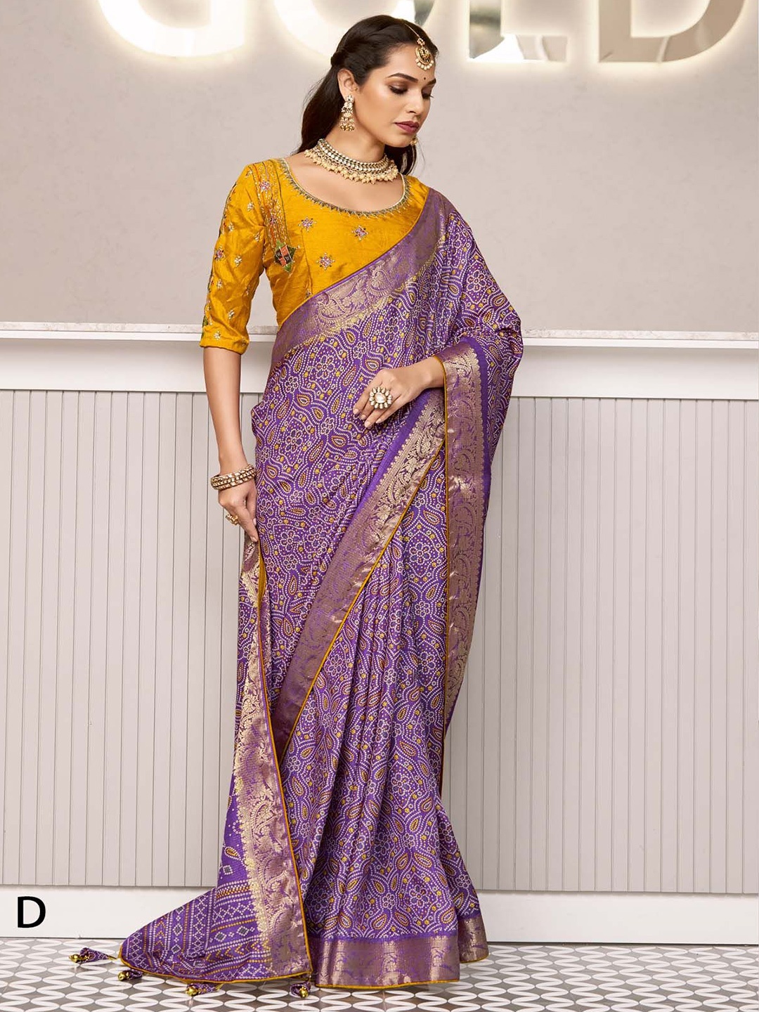

NIRMAL CREATION Bandhani Zari Saree, Purple