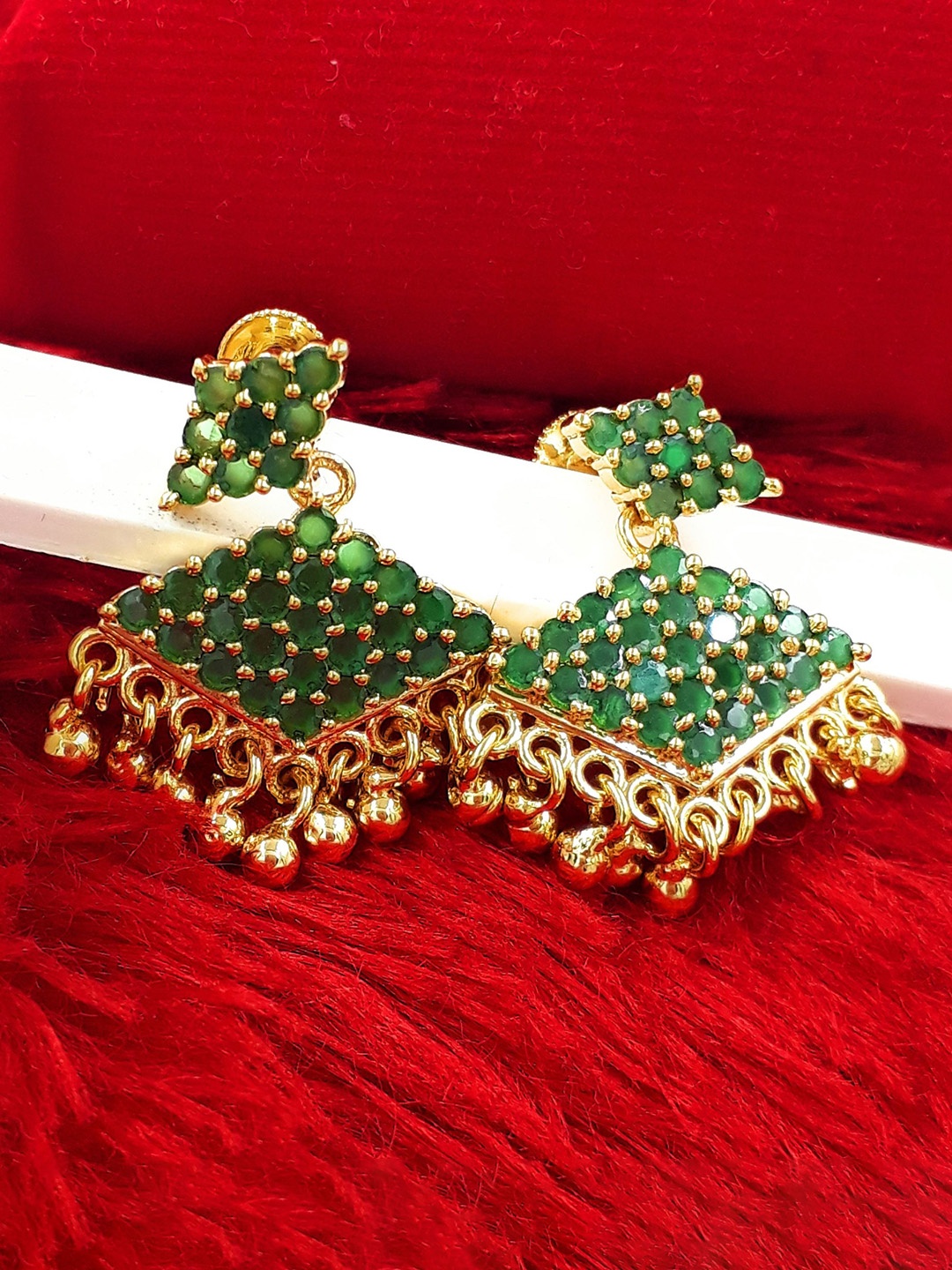 

Anujeet Fashion Hub Gold Plated Artificial Stone-Studded Contemporary Drop Earrings, Green
