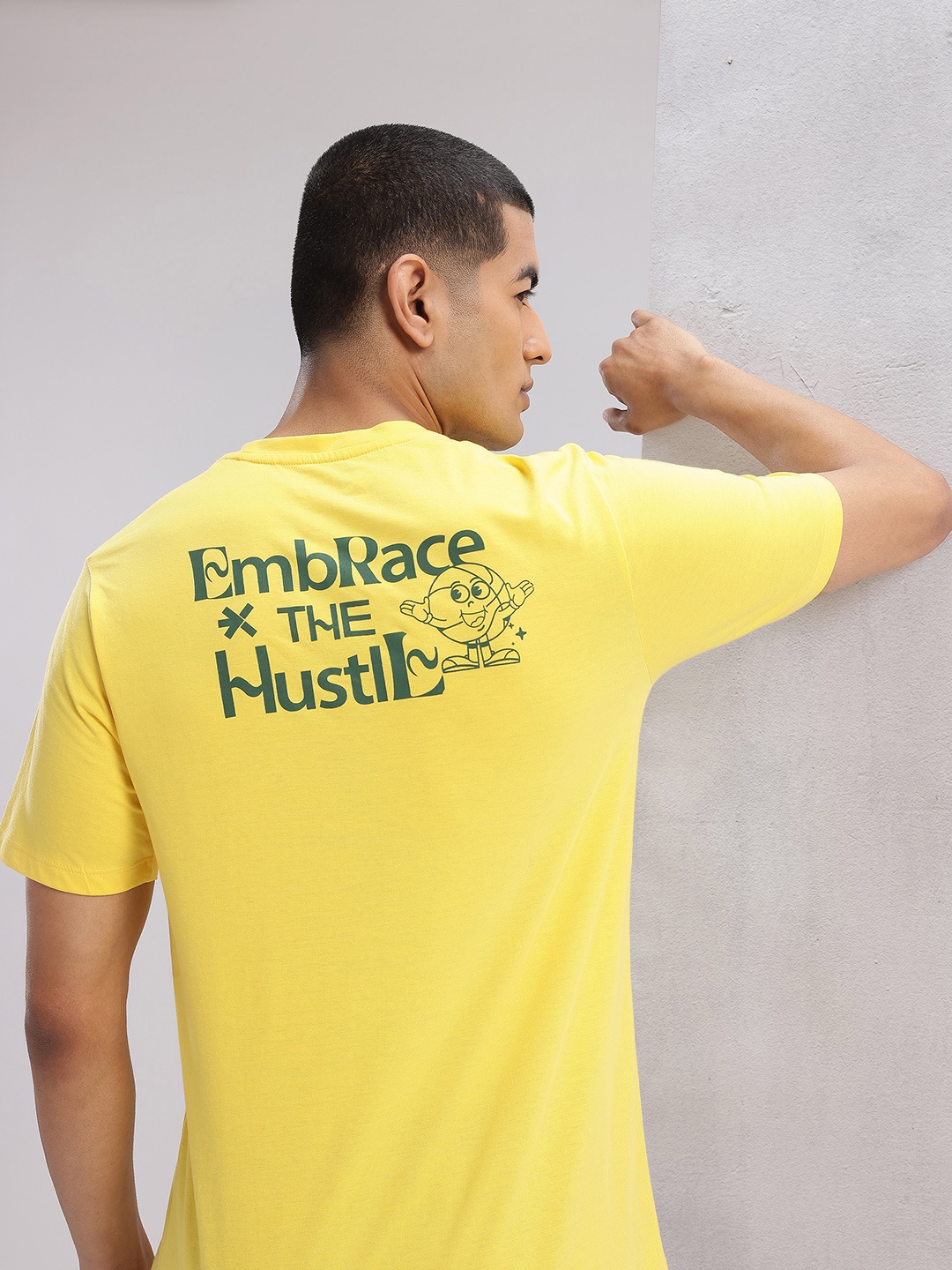 

HRX by Hrithik Roshan Printed Lifestyle T-shirt, Yellow