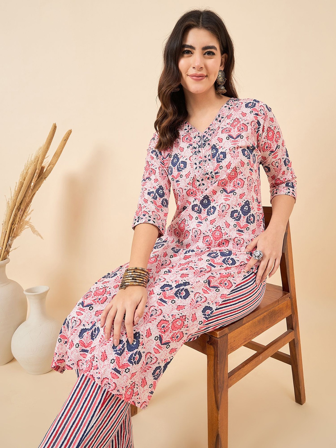 

Anouk Pink Floral Printed V-Neck Pure Cotton Kurta With Trouser