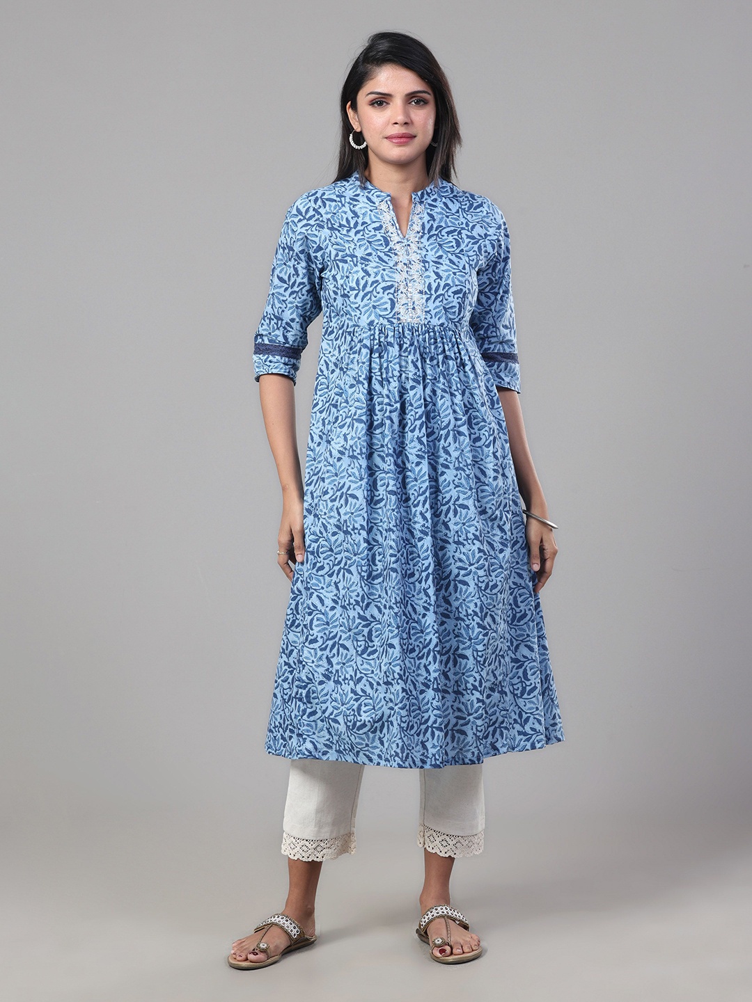 

Vismay Floral Printed Mandarin Collar Sequinned Cotton A-Line Kurta, Blue