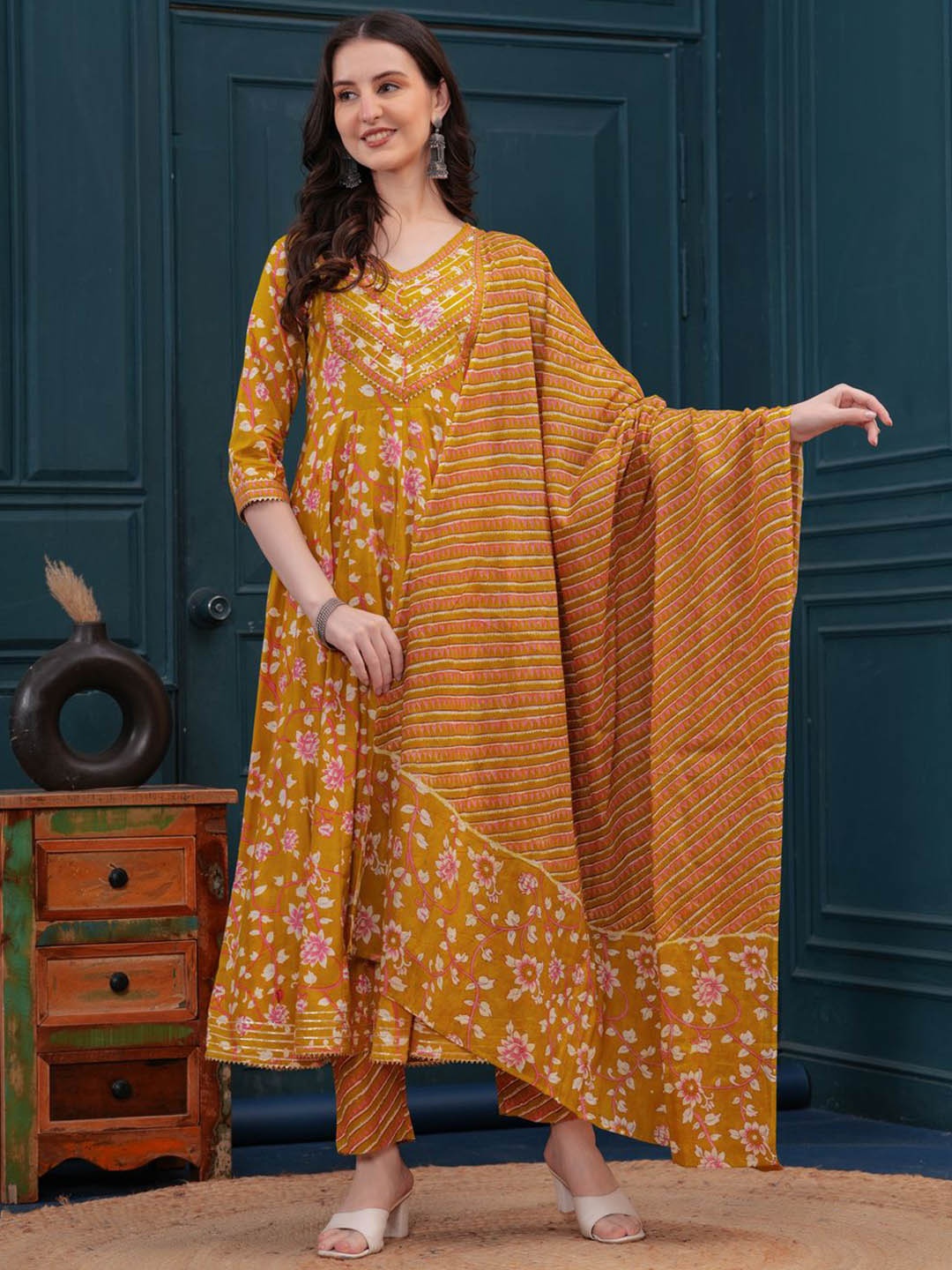 

Da Vastraagaar Floral Printed Pleated Pure Cotton Anarkali Kurta With Trousers & Dupatta, Mustard