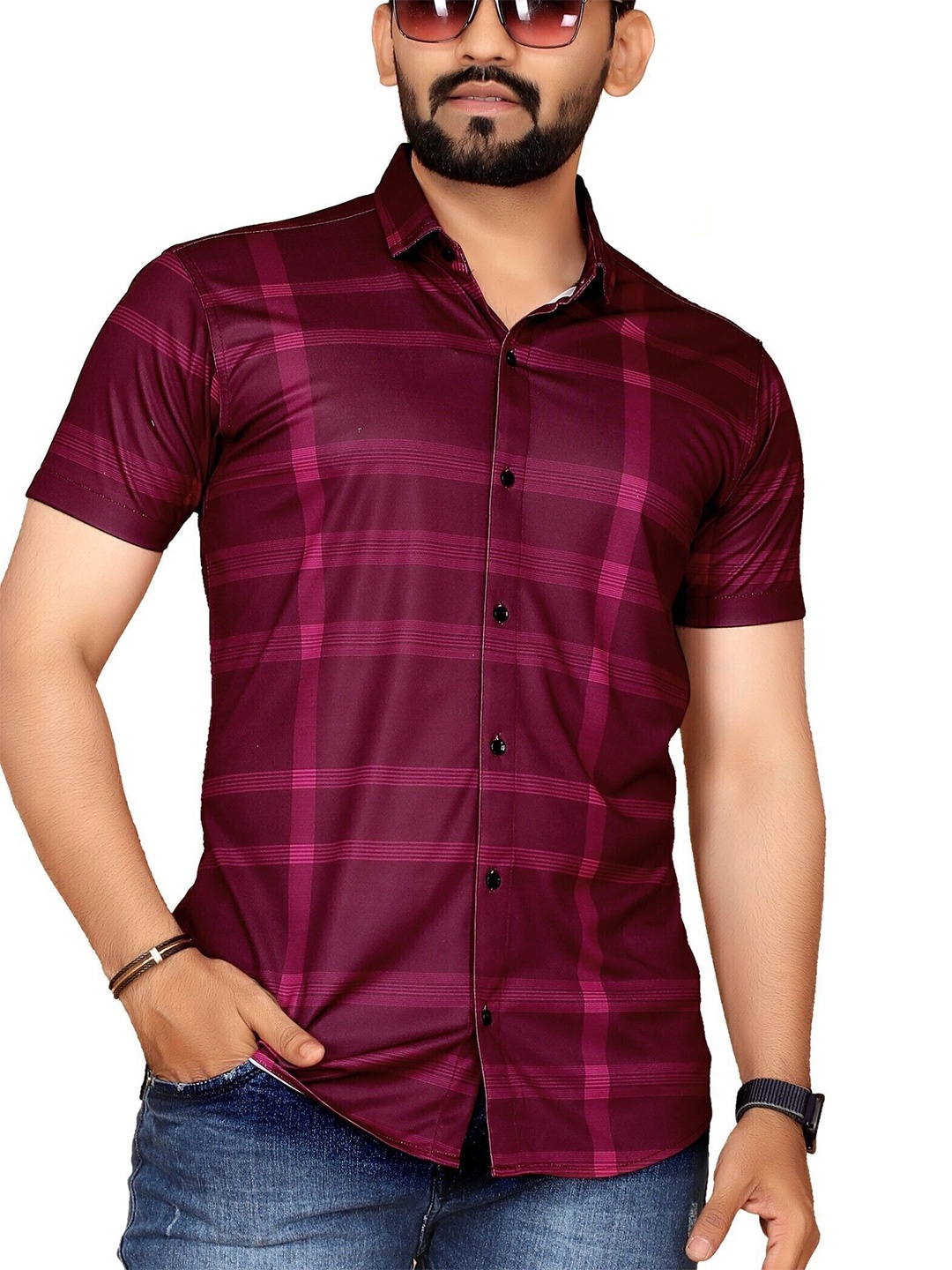

FABRIPPLE Men Classic Fit Spread Collar Checked Casual Shirt, Maroon