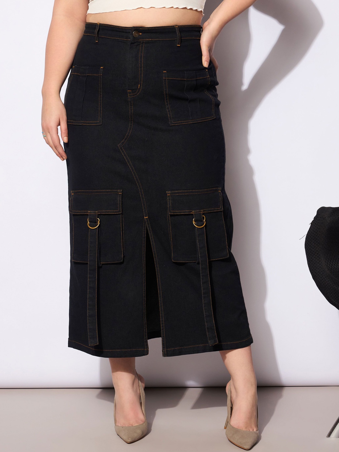 

SASSAFRAS Curve Women Plus Size Curve Straight Midi Slit Skirts, Black