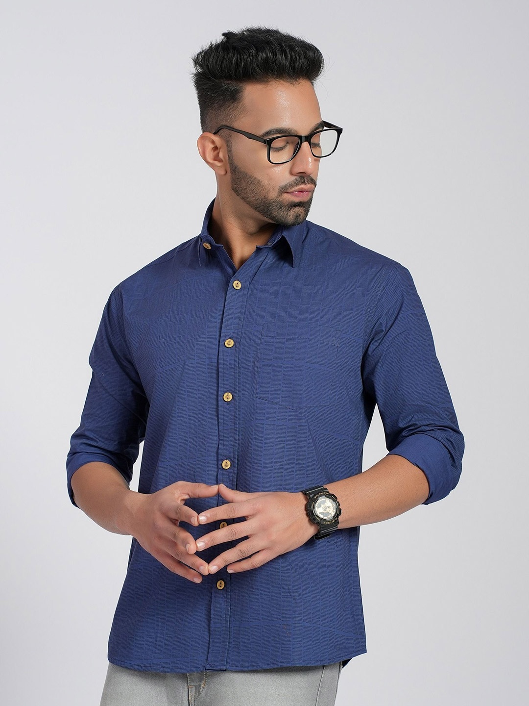 

Cotton Curio Men Comfort Fit Spread Collar Textured Cotton Casual Shirt, Navy blue