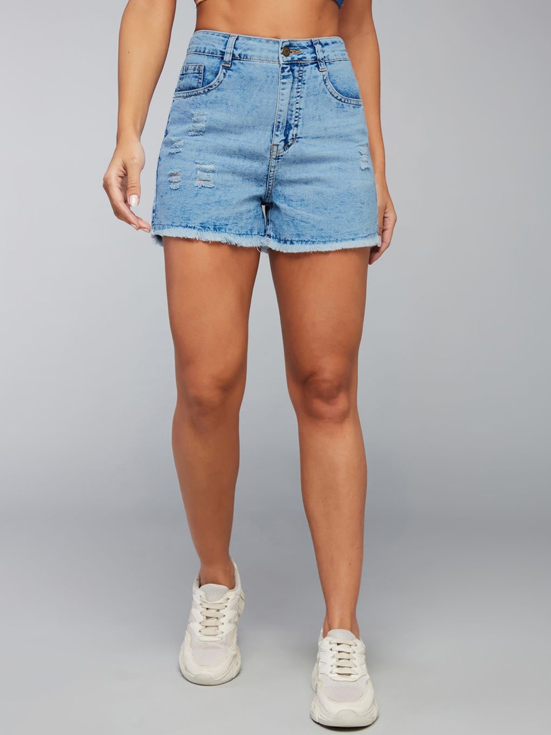 

DOLCE CRUDO Women Relaxed Fit Mid-Rise Distressed Ripped Denim Shorts, Blue