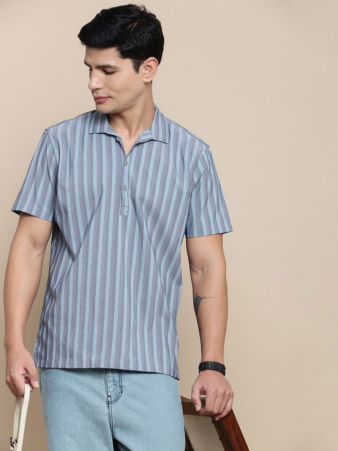 

INVICTUS Men Sport Opaque Striped Casual Shirt, Grey