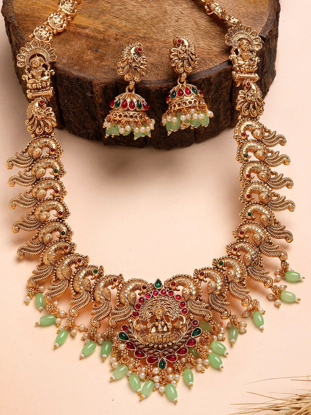 

KARATCART Gold Plated Stone Studded & Beaded Laxmi Mata Rani Haar Temple Jewellery Set