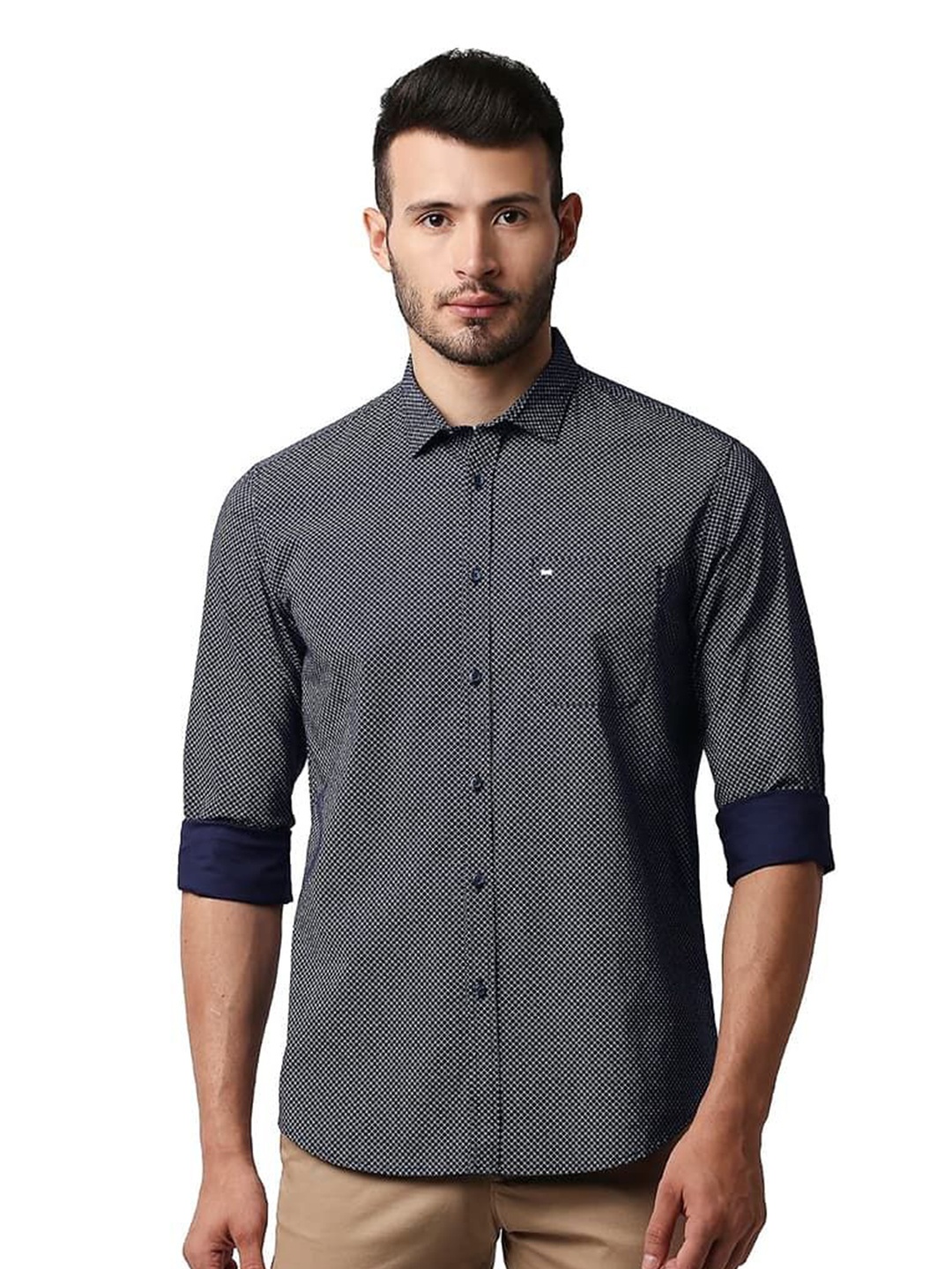 

Basics Men Relaxed Fit Spread Collar Geometric Printed Cotton Casual Shirt, Navy blue