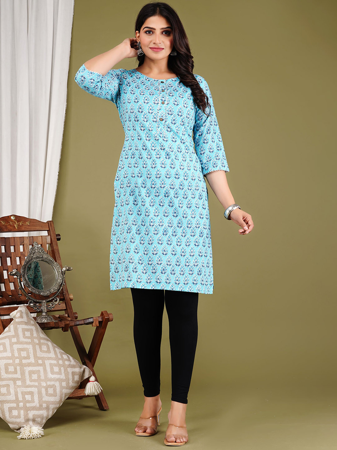

Moajaza Floral Printed Notch Neck Straight Pure Cotton Kurta, Blue