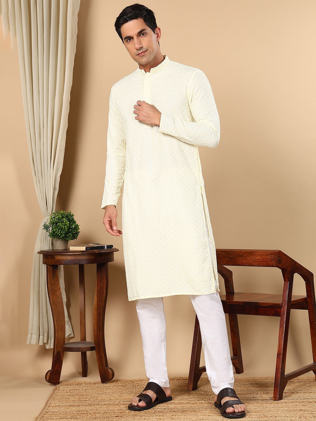 

TATTVA Embroidered Mandarin Collar Straight Thread Work Pure Cotton Kurta With Pyjamas, Cream