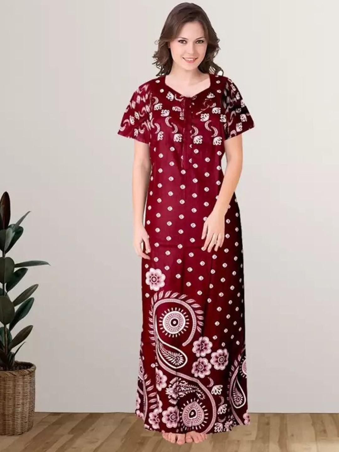 

PR PINK ROYAL Women Printed Maxi Nightdress, Maroon