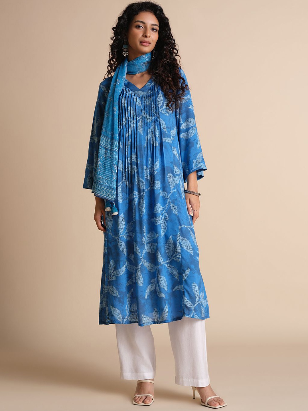 

Global Desi Women Bandhani Printed Pleated A-Line Kurta, Blue