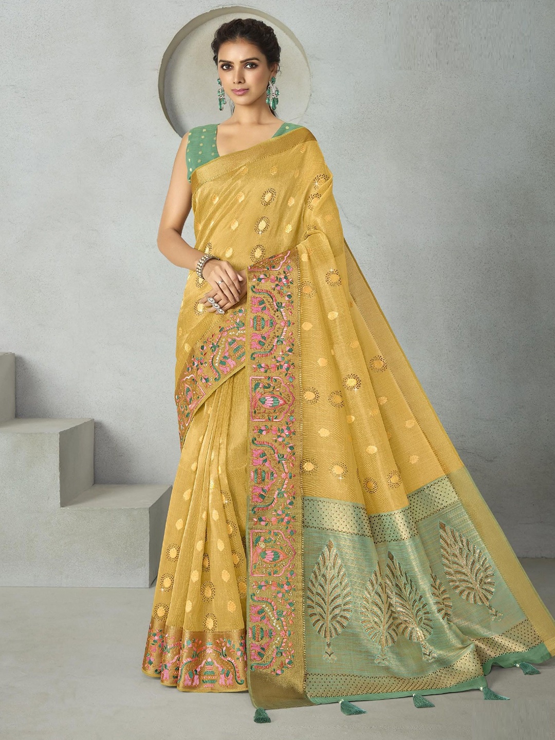 

MAHALASA Woven Design Zari Banarasi Saree, Yellow