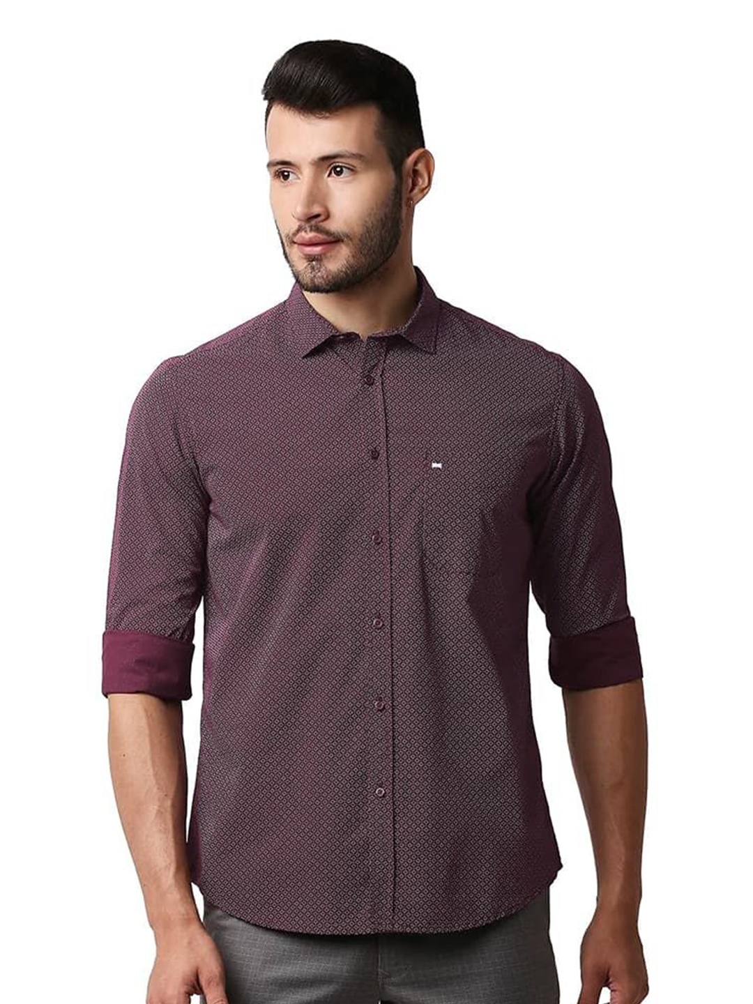 

Basics Men Relaxed Fit Spread Collar Geometric Printed Cotton Casual Shirt, Maroon