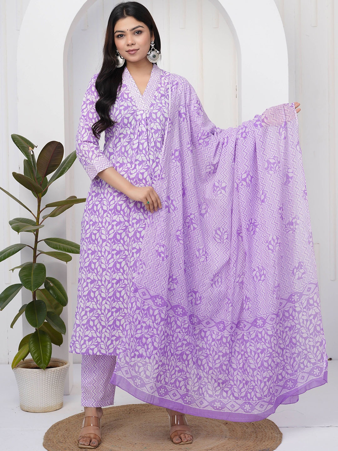 

SIGNORIA Floral Printed V Neck Pleated Kurta With Trousers & Dupatta, Purple