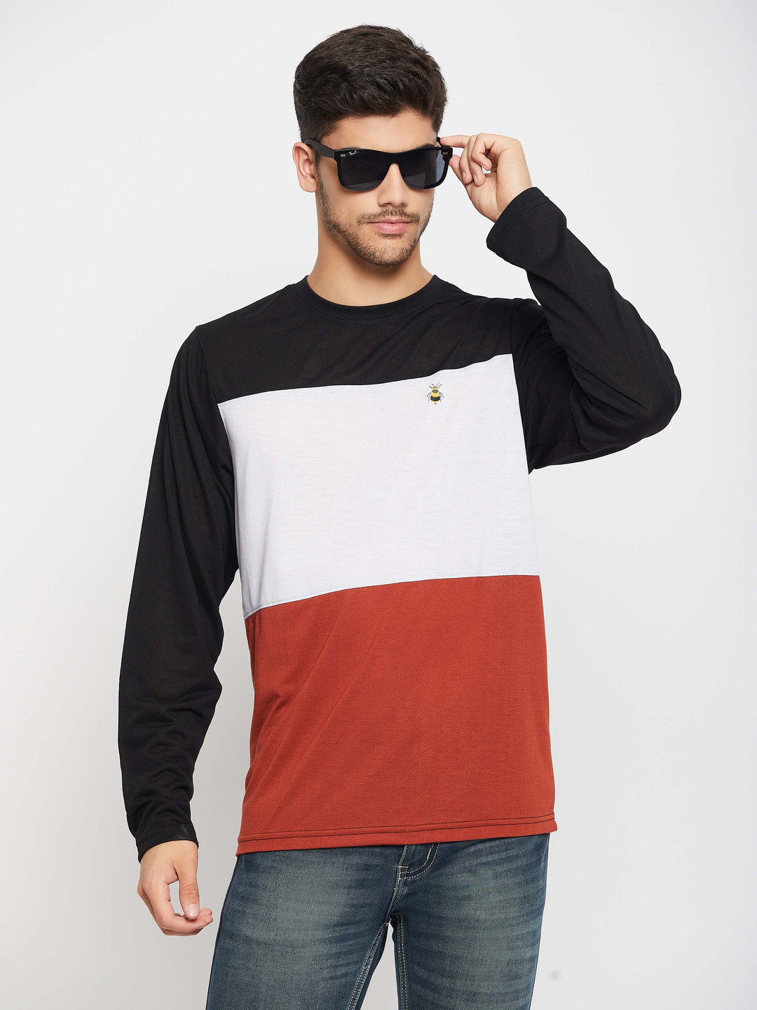 

AUXAMIS Men Colourblocked Pockets T-shirt, Black