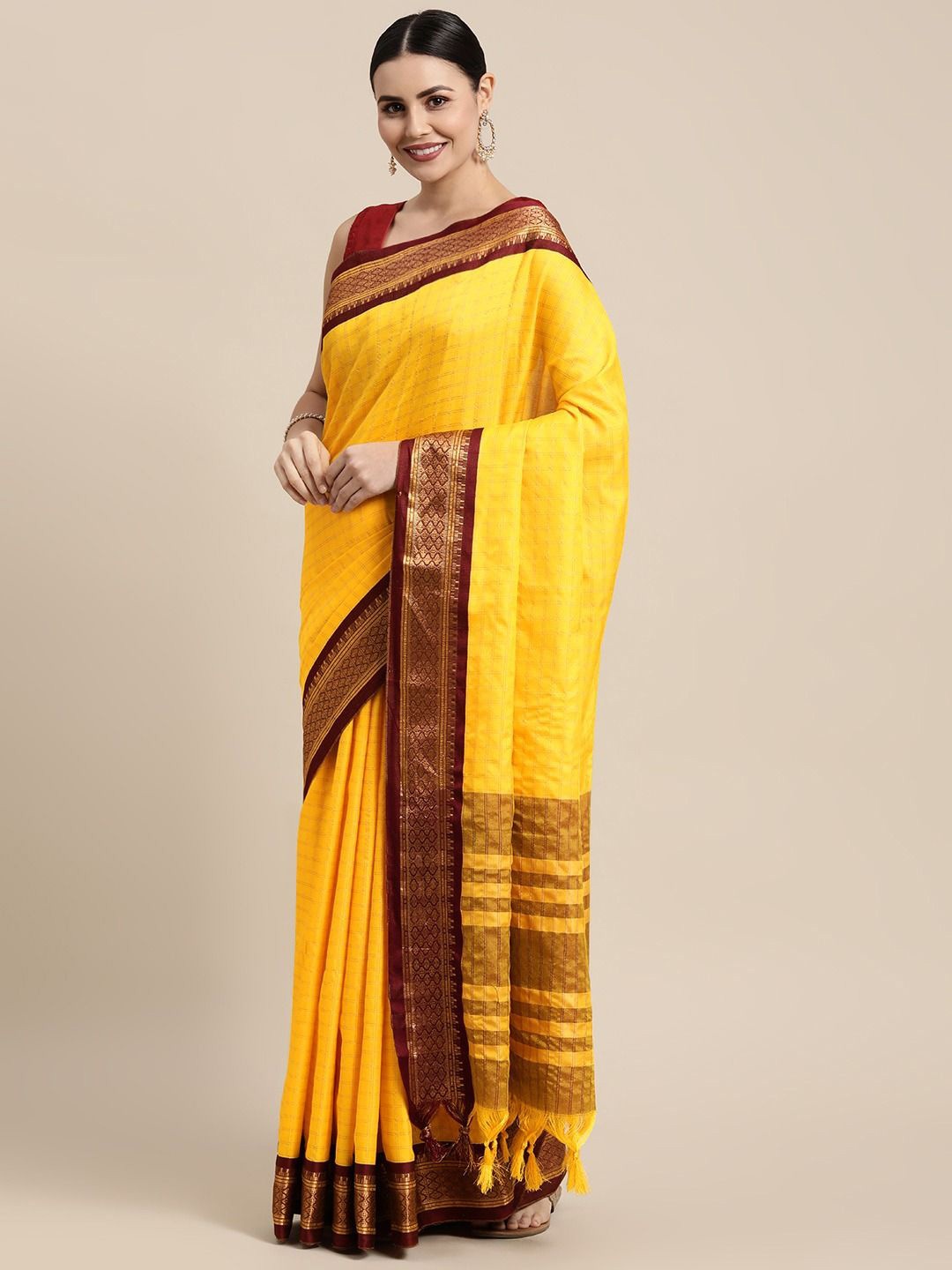 

DIVASTRI Woven Design Zari Saree, Yellow