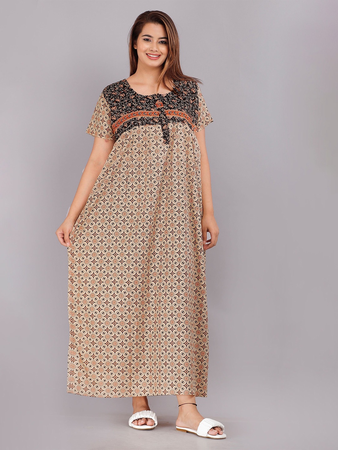 

PR PINK ROYAL Women Printed Maxi Nightdress, Brown