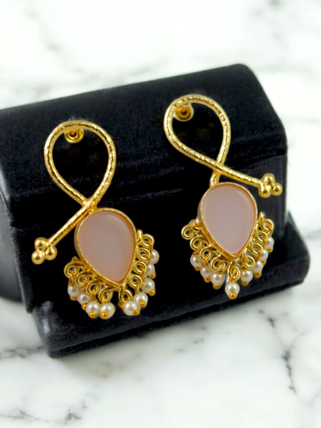 

TISHUL JEWELS Gold-Plated Artificial Stone Studded And Pearls Beaded Drop Earrings