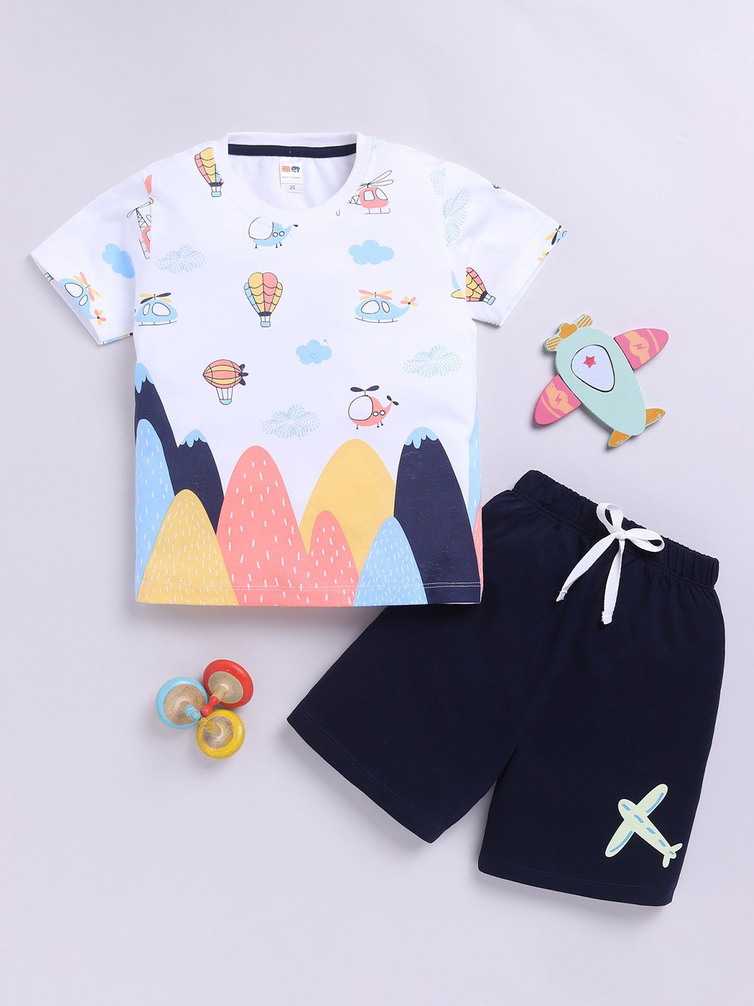 

LITTLE NINJA Boys Printed Round Neck Pure Cotton T-Shirt With Shorts, White