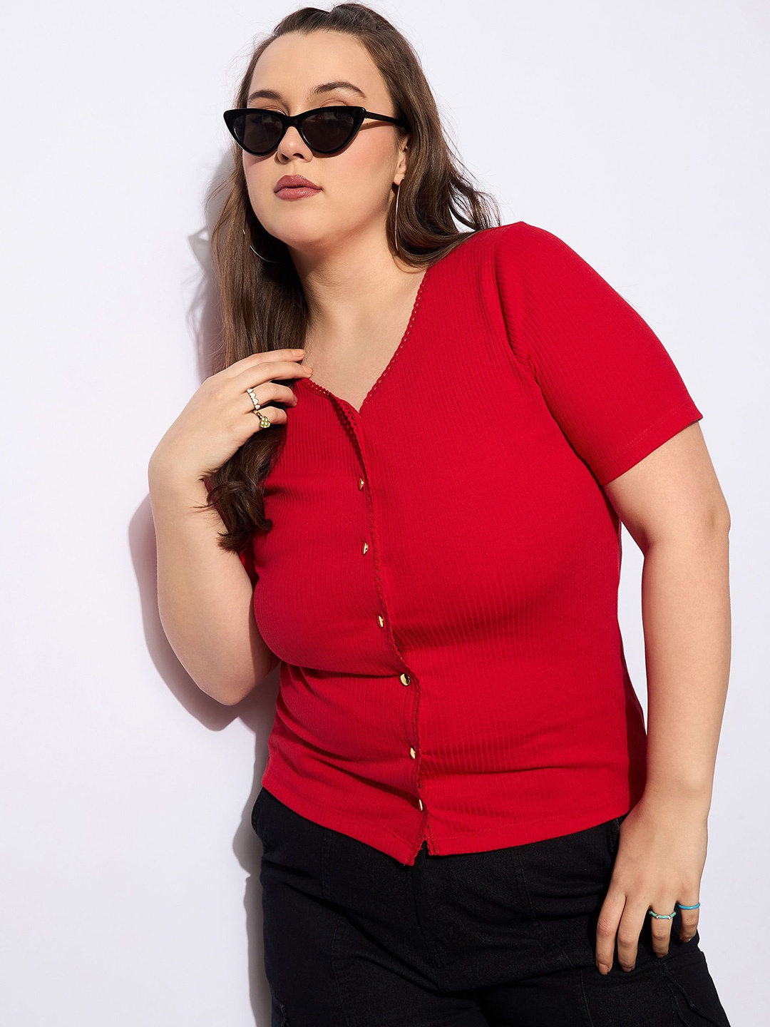 

SASSAFRAS Curve Women Plus Size Shirt Style Top, Red