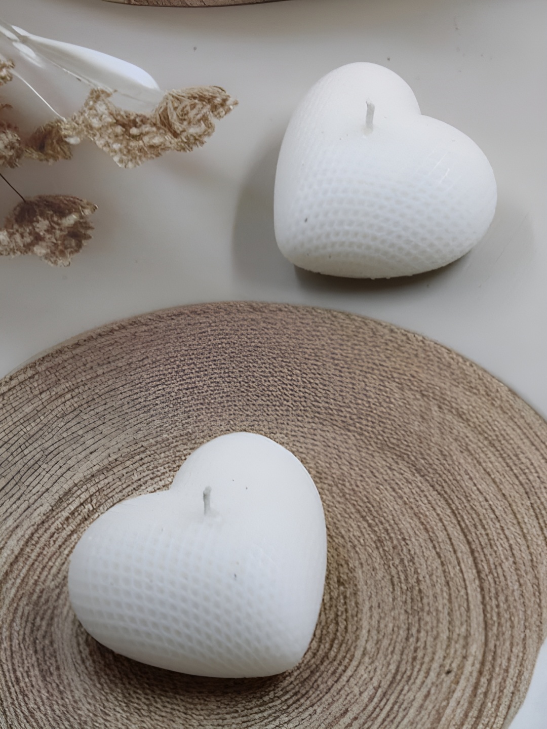 

atorakushon White 2 pieces Scented Heart Shaped Candles