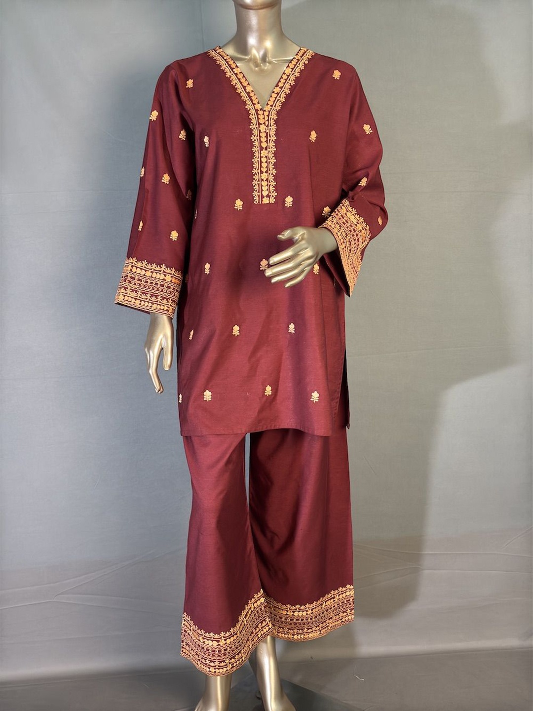 

Kihums Floral Embroidered V-Neck Straight Regular Kurta With Palazzos, Maroon