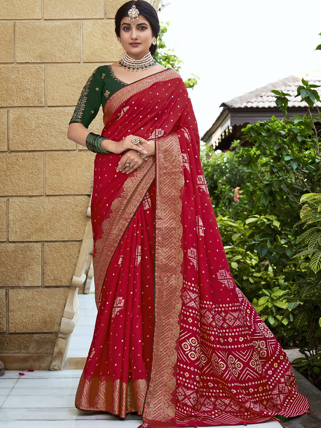 

NIRMAL CREATION Bandhani Zari Pure Georgette Saree, Red