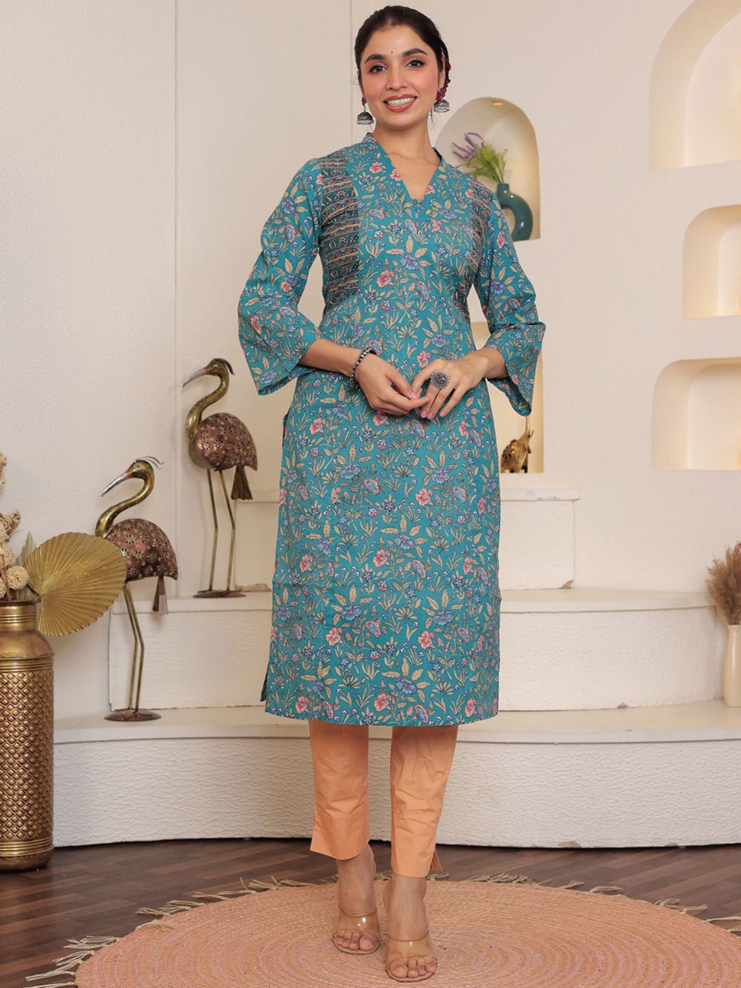 

GULAB CHAND TRENDS Floral Printed Cotton Straight Kurta, Green