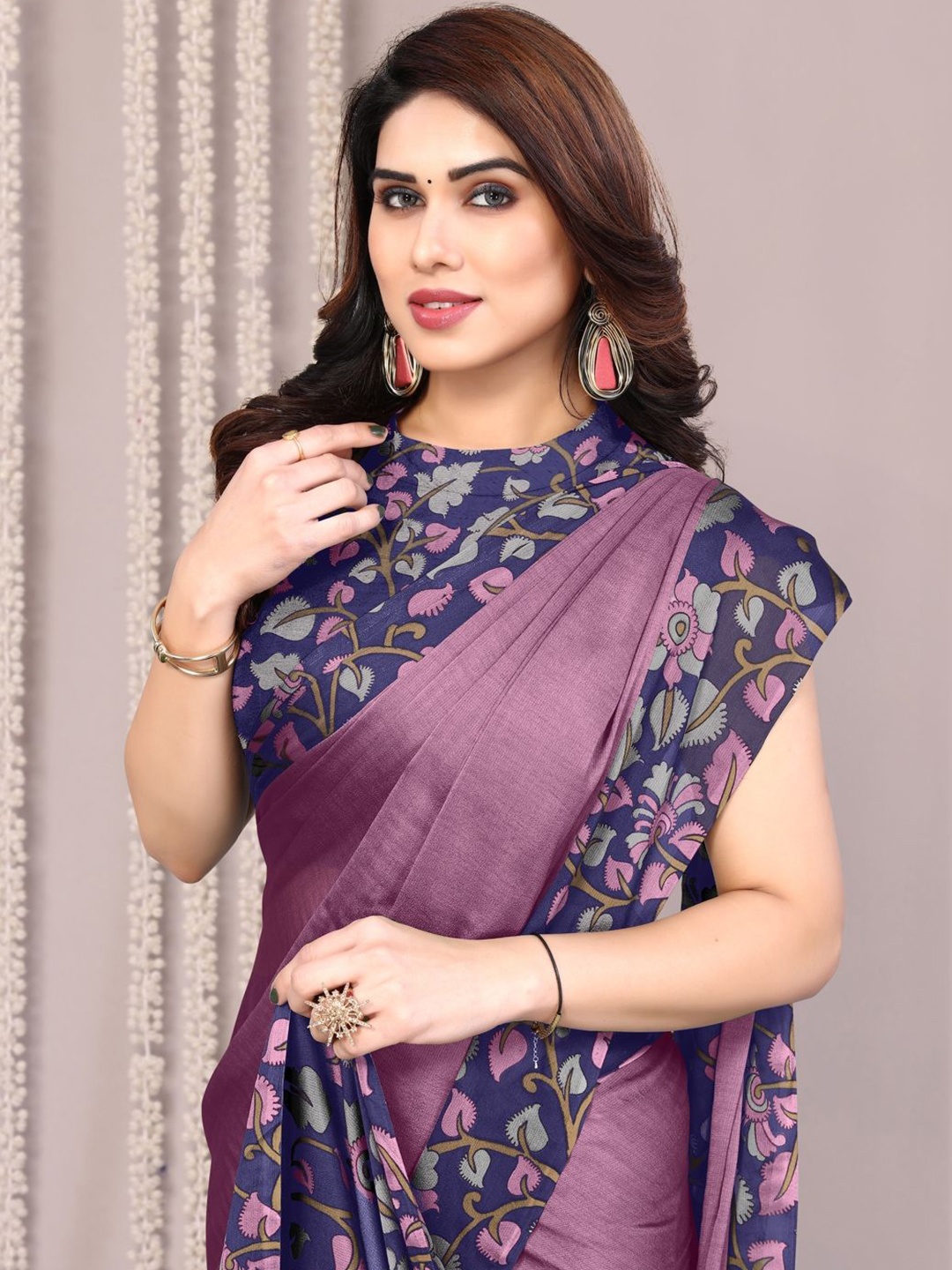 

KALINI Floral Printed Saree, Purple