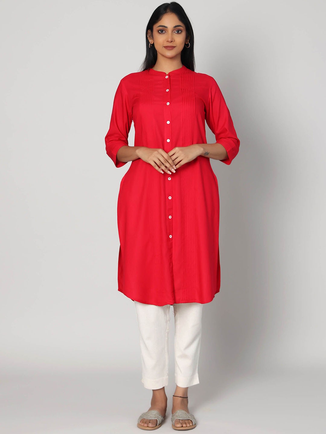

Hassu's Mandarin Collar Pink Tucks Straight Kurta, Fuchsia
