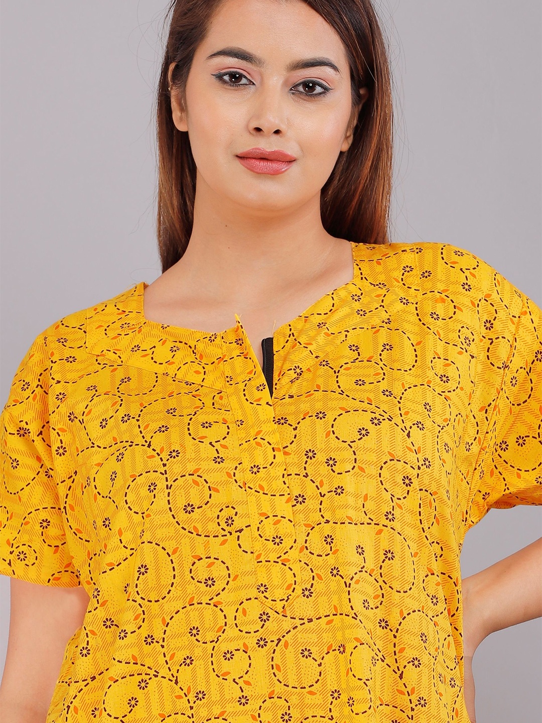 

PR PINK ROYAL Women Printed Maxi Nightdress, Yellow