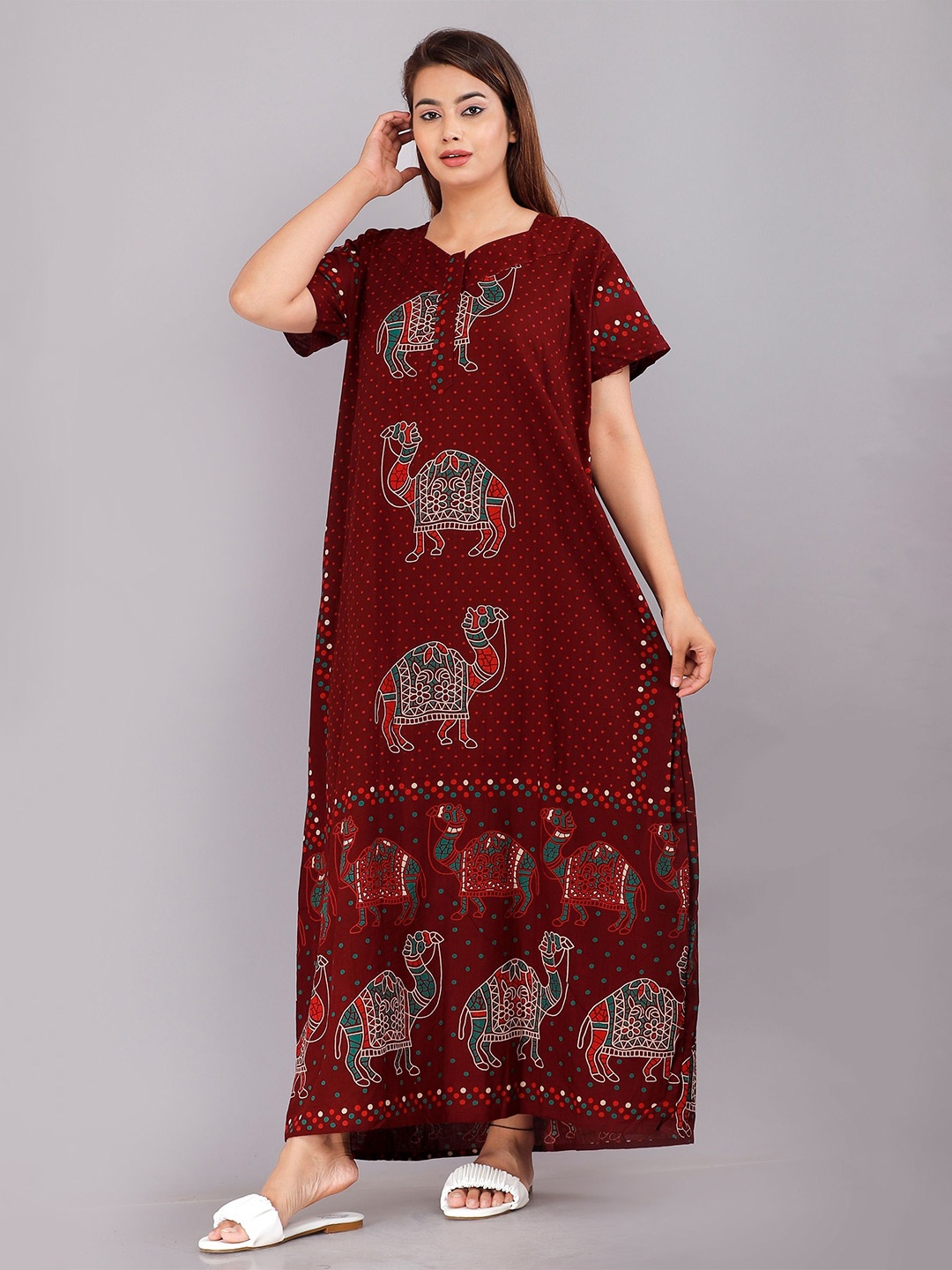 

PR PINK ROYAL Women Printed Maxi Nightdress, Maroon