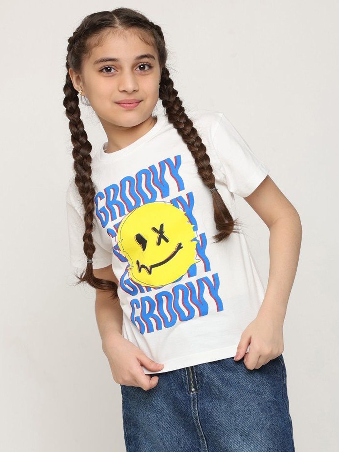 

Wakai Girls Typography Printed Round Neck Cotton T-shirt, Off white