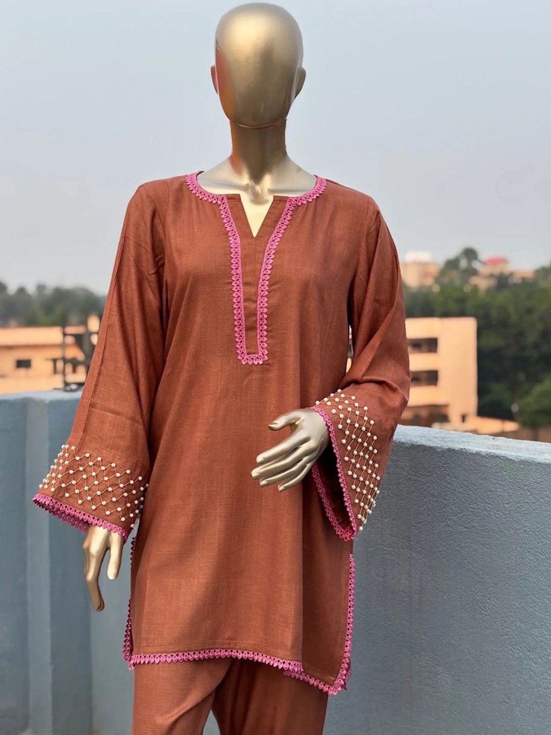 

Kihums Printed Notch Neck Straight Kurta With Palazzos, Brown