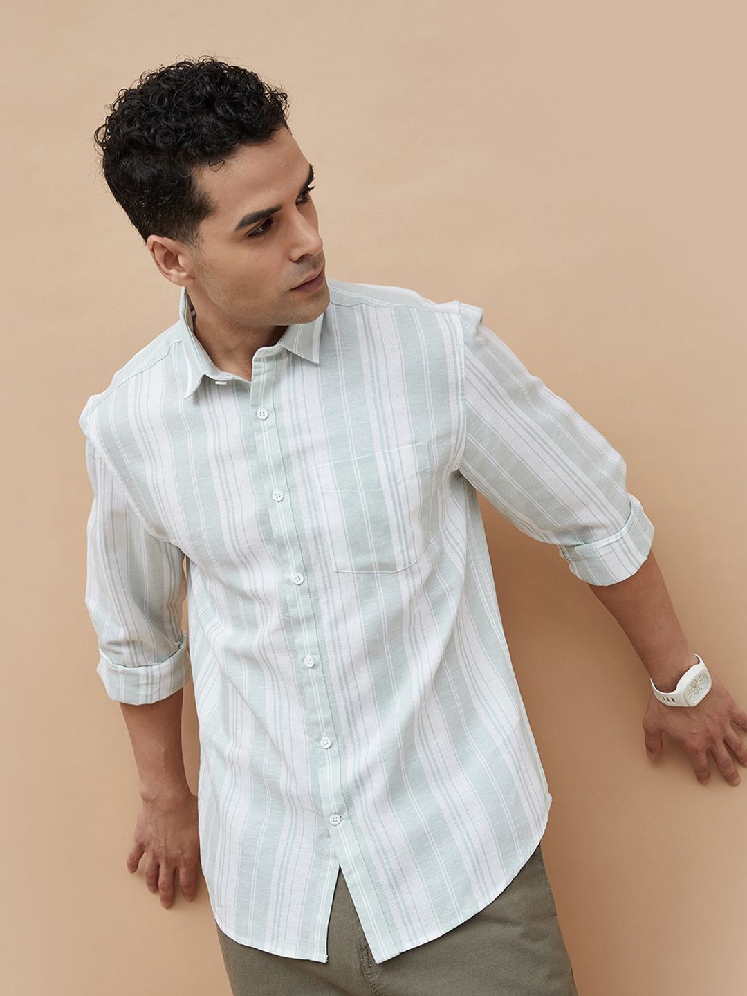 

CODE by Lifestyle Men Spread Collar Vertical Striped Casual Shirt, Green