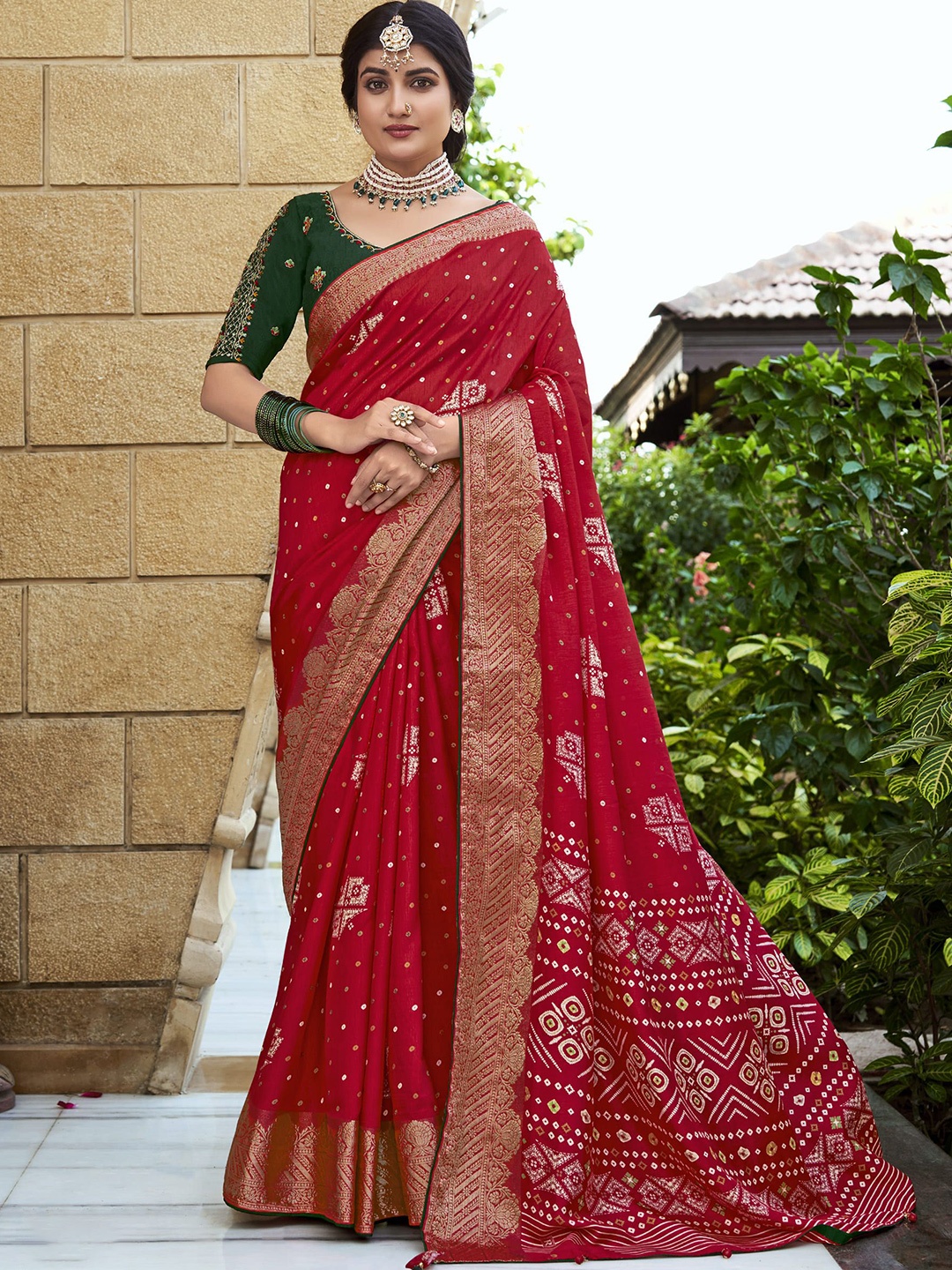 

A.V.M. SILK MILLS Bandhani Zari Pure Georgette Saree, Red