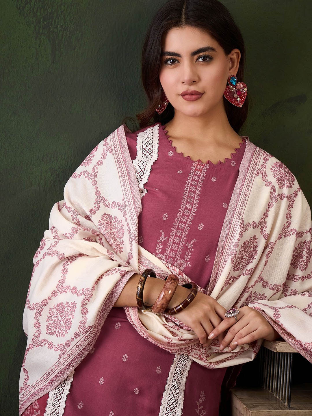 

Sangria Mauve Floral Printed Round Neck Straight Kurta With Trousers & Dupatta