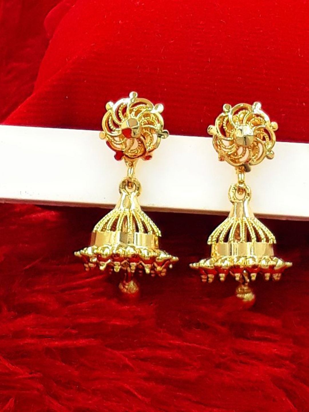 

Anujeet Fashion Hub Gold-Plated Artificial Beaded Dome Shaped Jhumkas