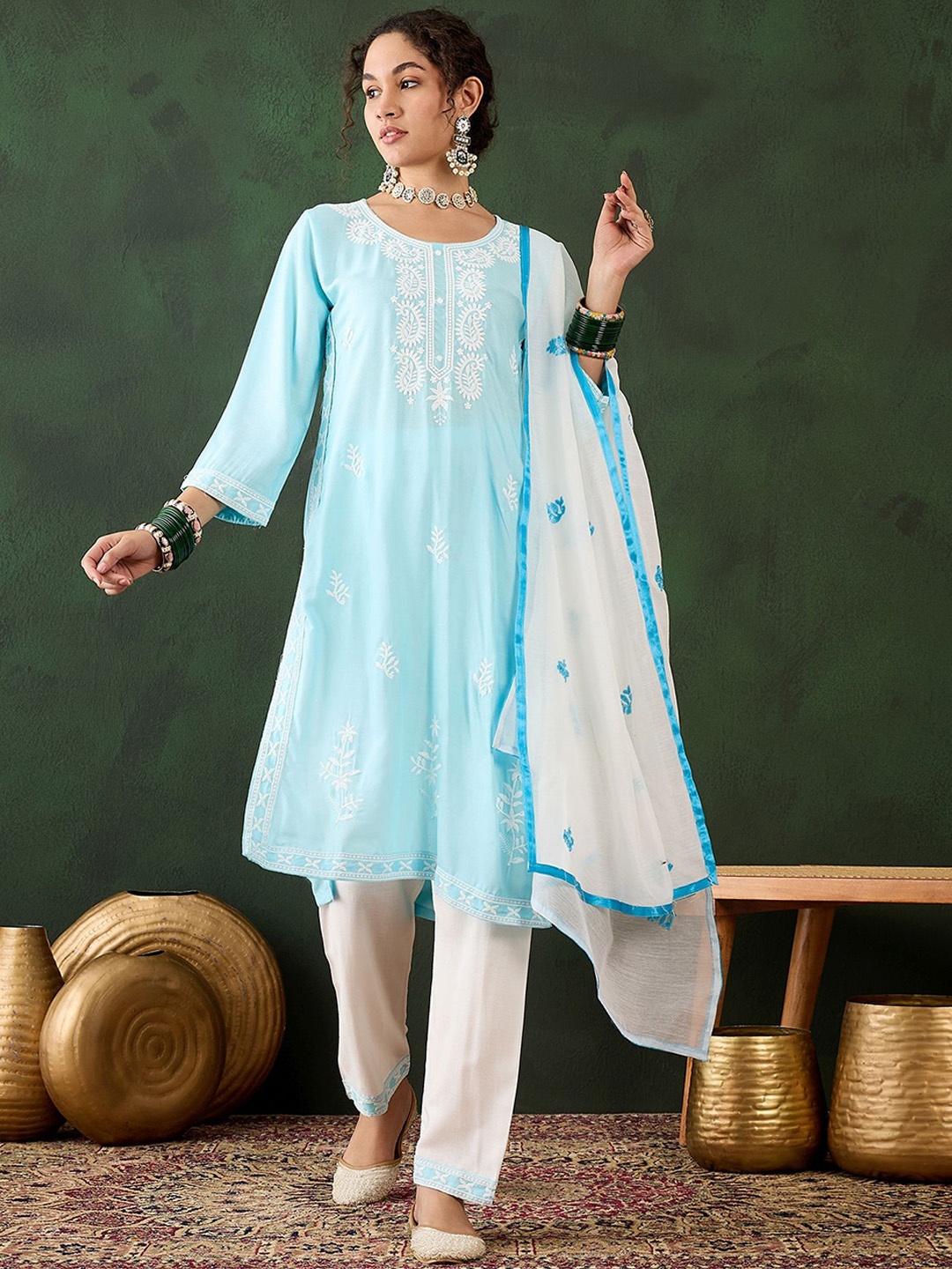 

HERE&NOW Floral Embroidered Straight Thread Work Kurta With Salwar And Dupatta, Blue